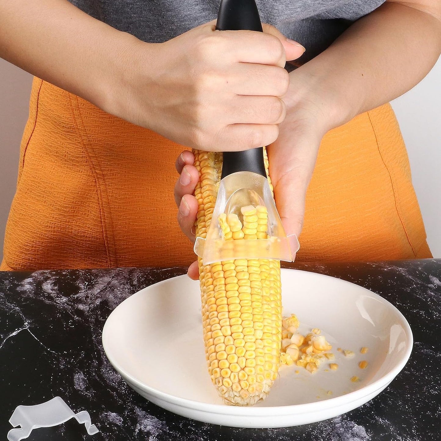 Pampered Chεf Corn Peeler, Corn Cob Stripper with Ergonomic Handle, Corn on the Cob Remover Corn Kernel Cutter #1114