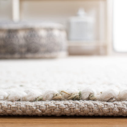 SAFAVIEH Natura Collection Area Rug - 6' x 9', Sage & Ivory, Handmade Wool, Ideal for High Traffic Areas in Living Room, Bedroom (NAT182W)