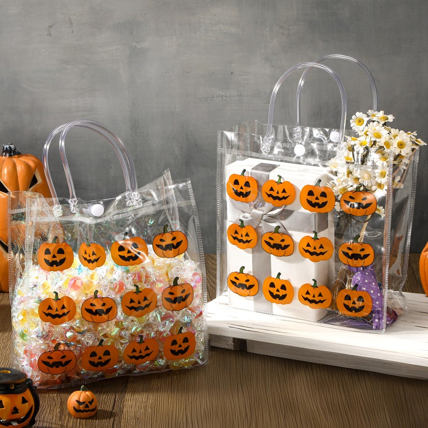 Kosiz 24 Pcs Halloween Clear Gift Bags Pumpkin Goodie Bag Halloween Party Favors PVC Treat Bags Bulk with Handle for Candy, Autumn Thanksgiving Party Supplies