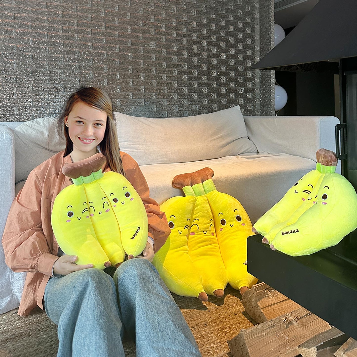 Hofun4U Banana Plush Pillow, A Bunch of Bananas Plush Stuffed Toy, Fruit Plushie Banana Hugging Pillow, Gift for Birthday, Valentine, Christmas (Yellow,17 inch)