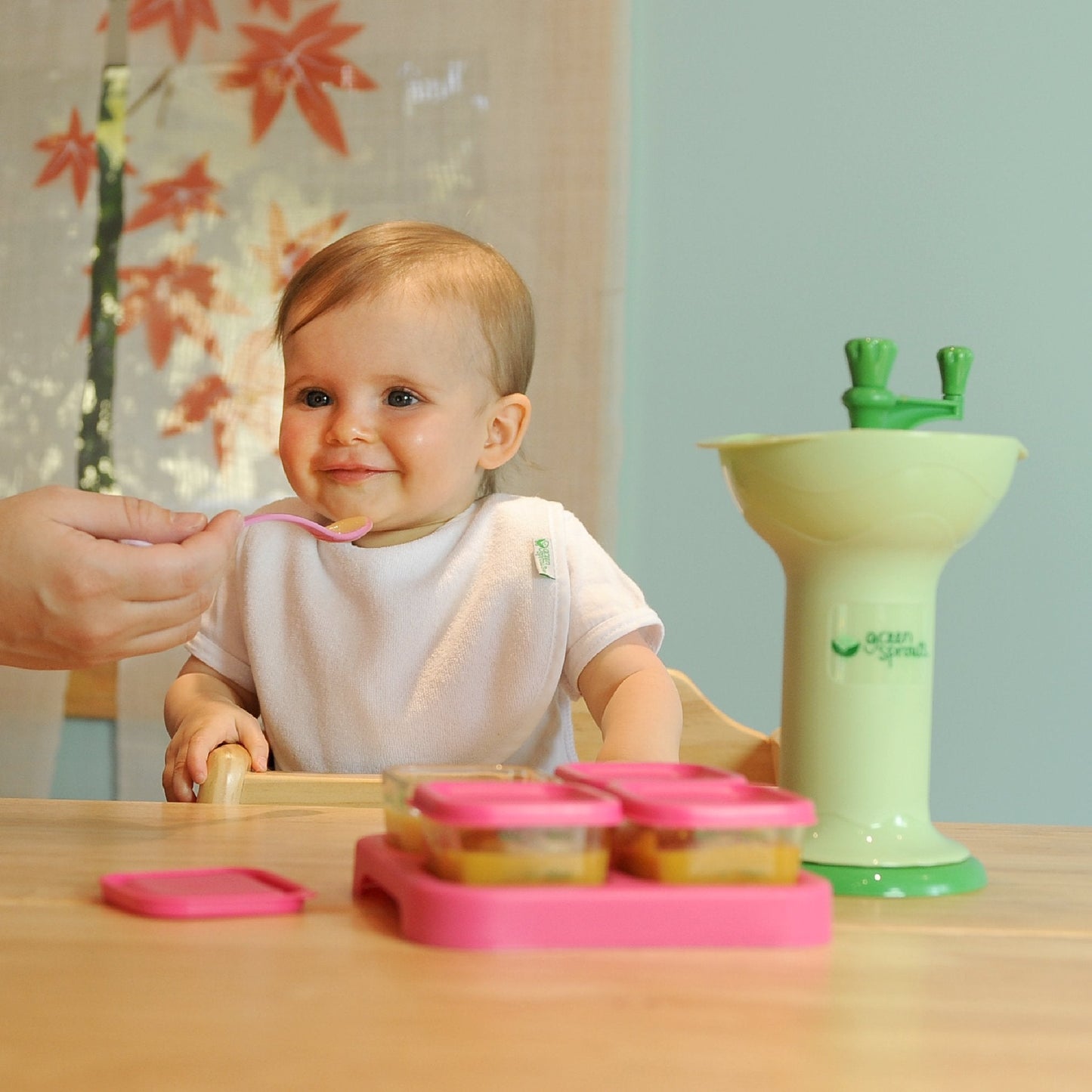 Green Sprouts Fresh Baby Food Mill, Manual Puree Maker with Built-In Serving Bowl, Separates Seeds & Skins, No Batteries or Electricity Needed, Compact, Dishwasher Safe