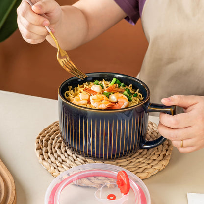 Pyrilo 38oz Blue Ceramic Soup Mug, Large Soup Bowl with Handle & Lid, Microwave & Dishwasher Safe Extra Large Soup Bowl with Lid for Cereal Oatmeal Ramen Instant Noodle Salad (1 Pack)