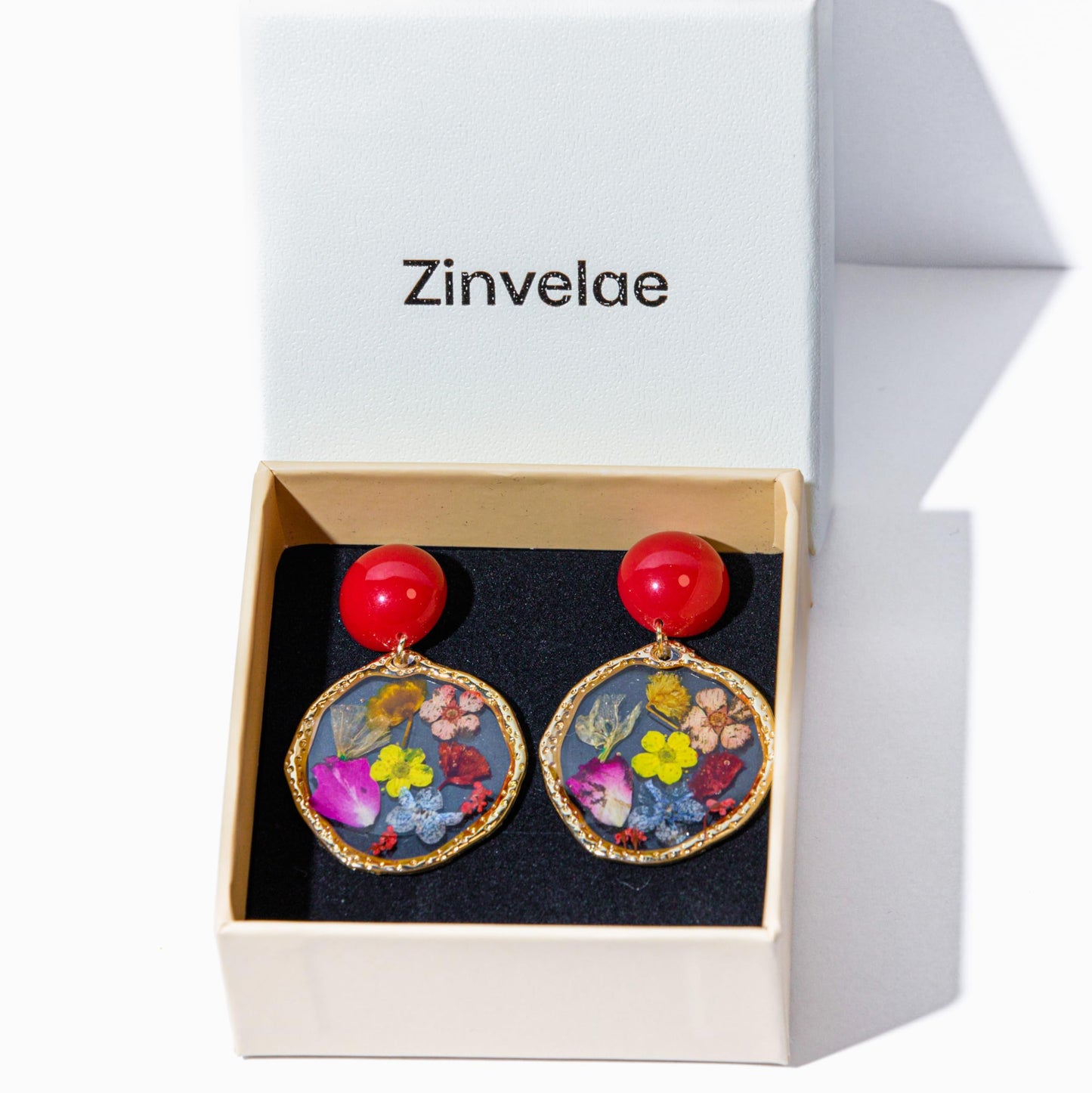 Handmade Real Pressed Flower Earrings for Women, Dainty Hypoallergenic Sterling Silver Floral Dangle Earrings, Unique Resin Botanical Jewelry Gift for Ladies, Parties, Easter, Christmas & Birthday