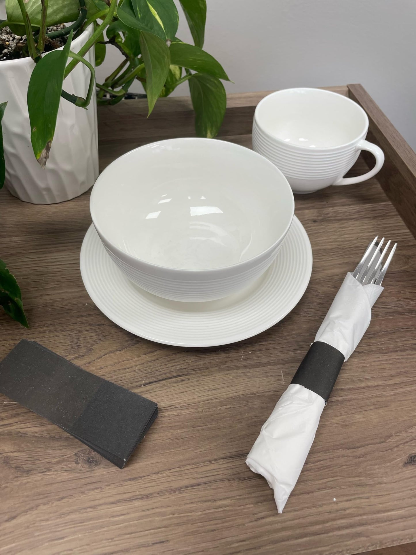 RayLynn Products Pack of 10,000 Black Premium Napkin Bands – Self-Adhesive 1.5" x 4.25" Commercial Grade Cutlery Wraps for Restaurants & Catering