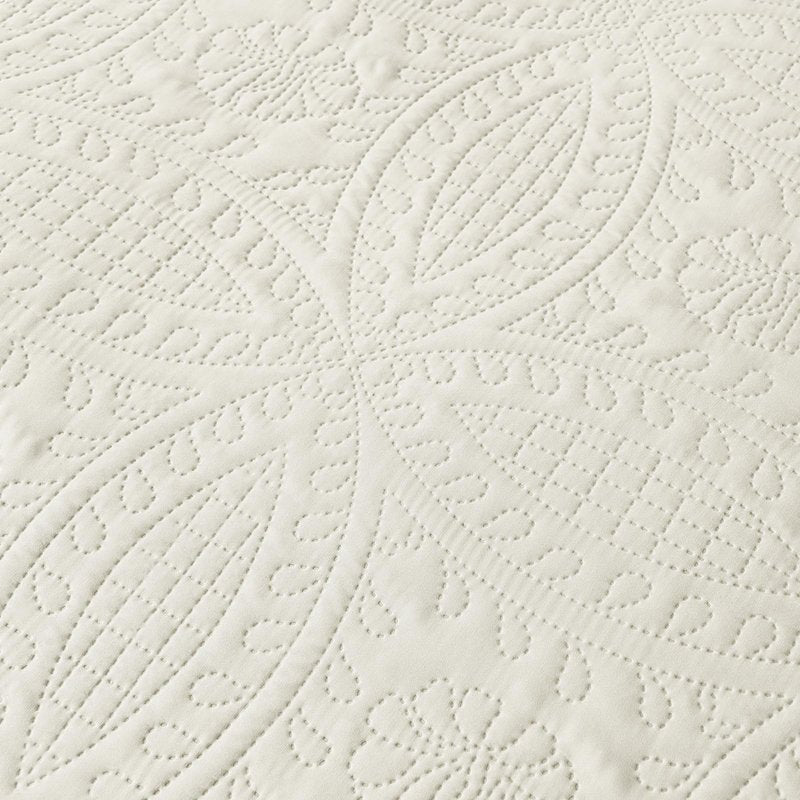 akkialla King/Cal King Quilt Set,Cream Lightweight Bedspread with Coin Pattern, Soft Microfiber Coverlet for All Seasons, Breathable and Skin-Friendly Fabric (1 Quilt, 2 Pillow Shams)