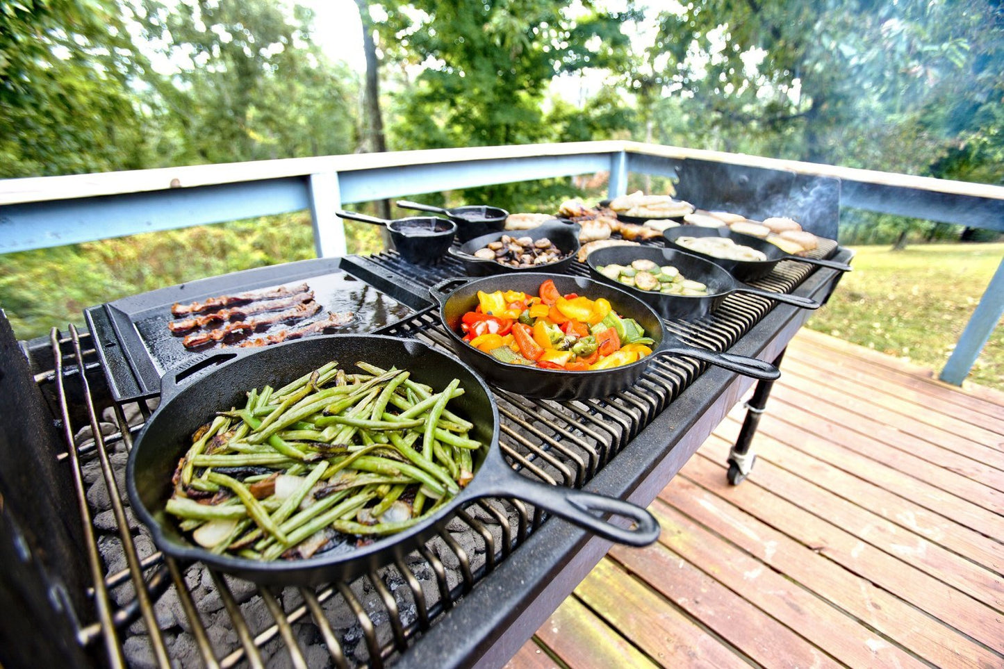 Lodge Cast Iron Griddle – 8 Inch Round Pre-Seasoned Griddle Pan for Pancakes, Tortillas, and More – Induction, Grill, Oven & Campfire Compatible – Made in USA, Non-Toxic, PFAS-Free