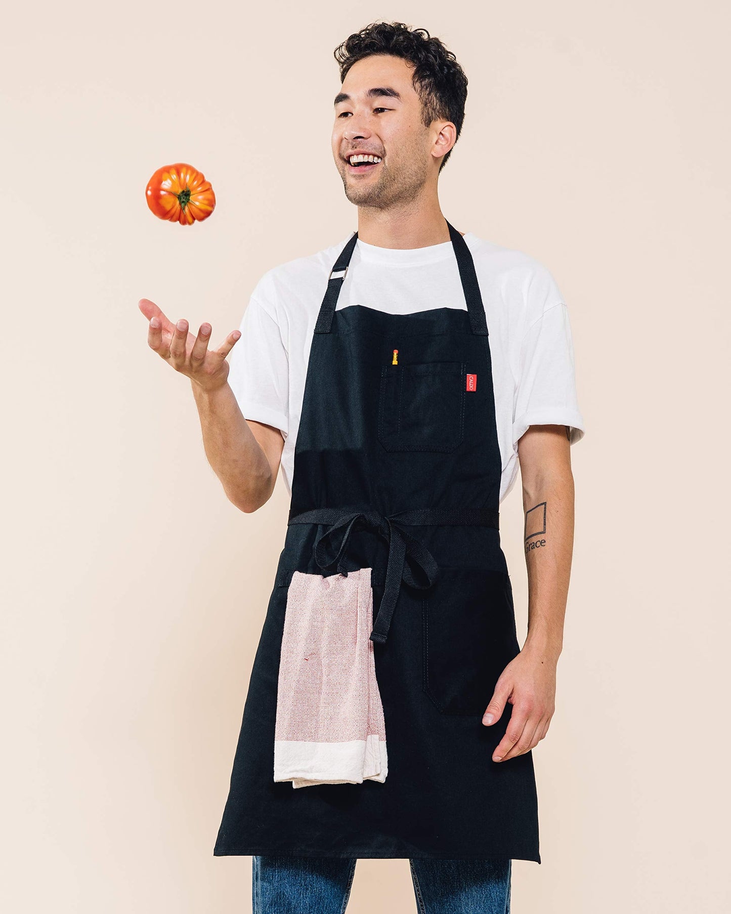 Caldo Daily Cotton Kitchen Apron for Cooking- Mens and Womens Professional Chef or Server Bib Apron - Adjustable Straps with Pockets and Towel Loop (Black)