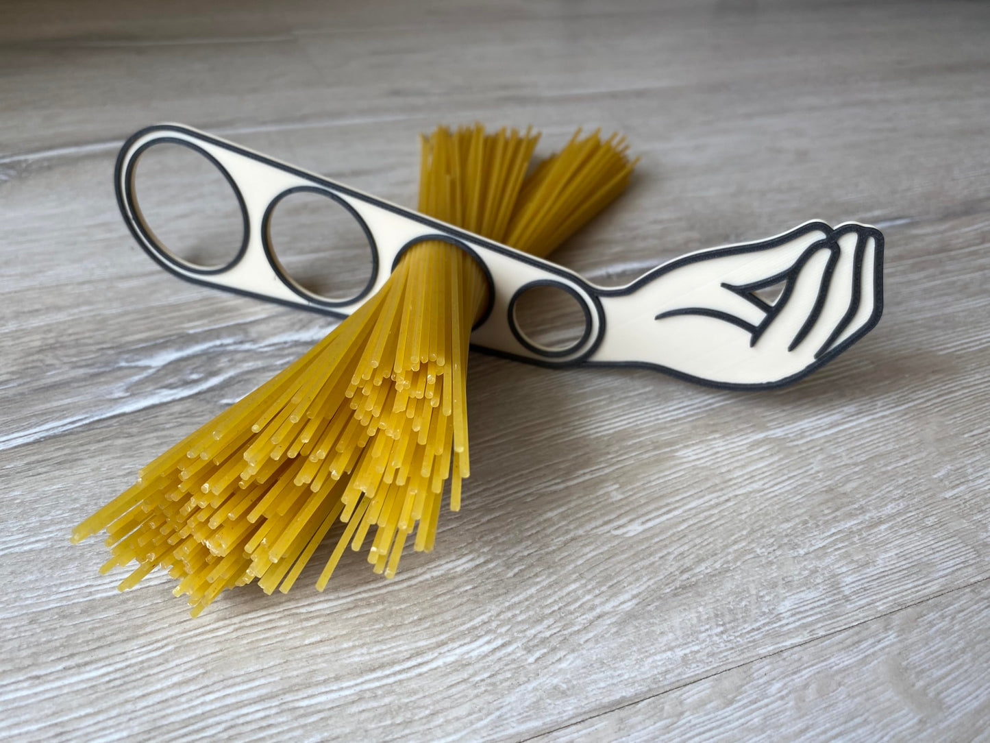 Italian Hand Gesture Spaghetti Portion/Measure Tool - Accurate Pasta Serving Size Guide, Unique Kitchen Gadget, Pasta Portion Tool