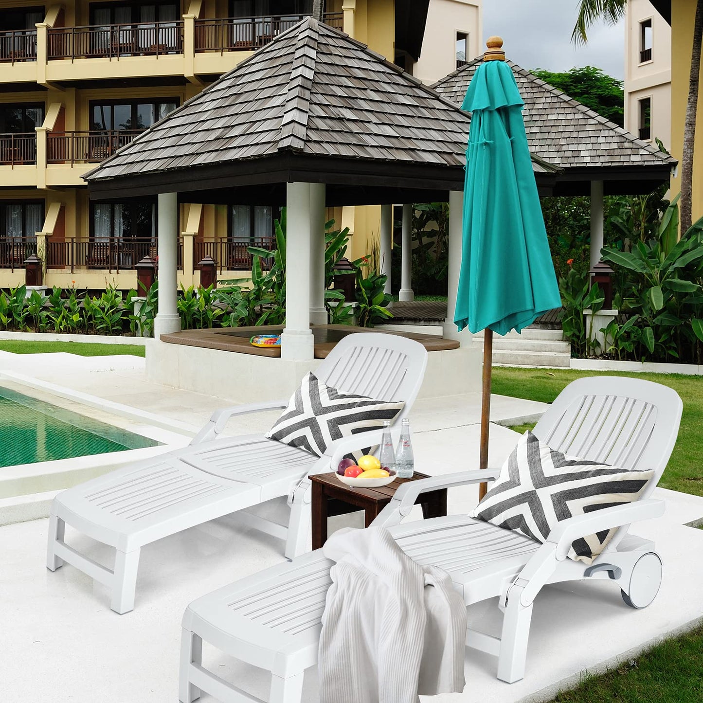 Tangkula Outdoor Chaise Lounge Chair, 5-Position Adjustable Recliner with Storage Box and Flexible Wheels, All-Weather Folding Patio Lounge Chair for Poolside, Beach and Backyard (2, White)