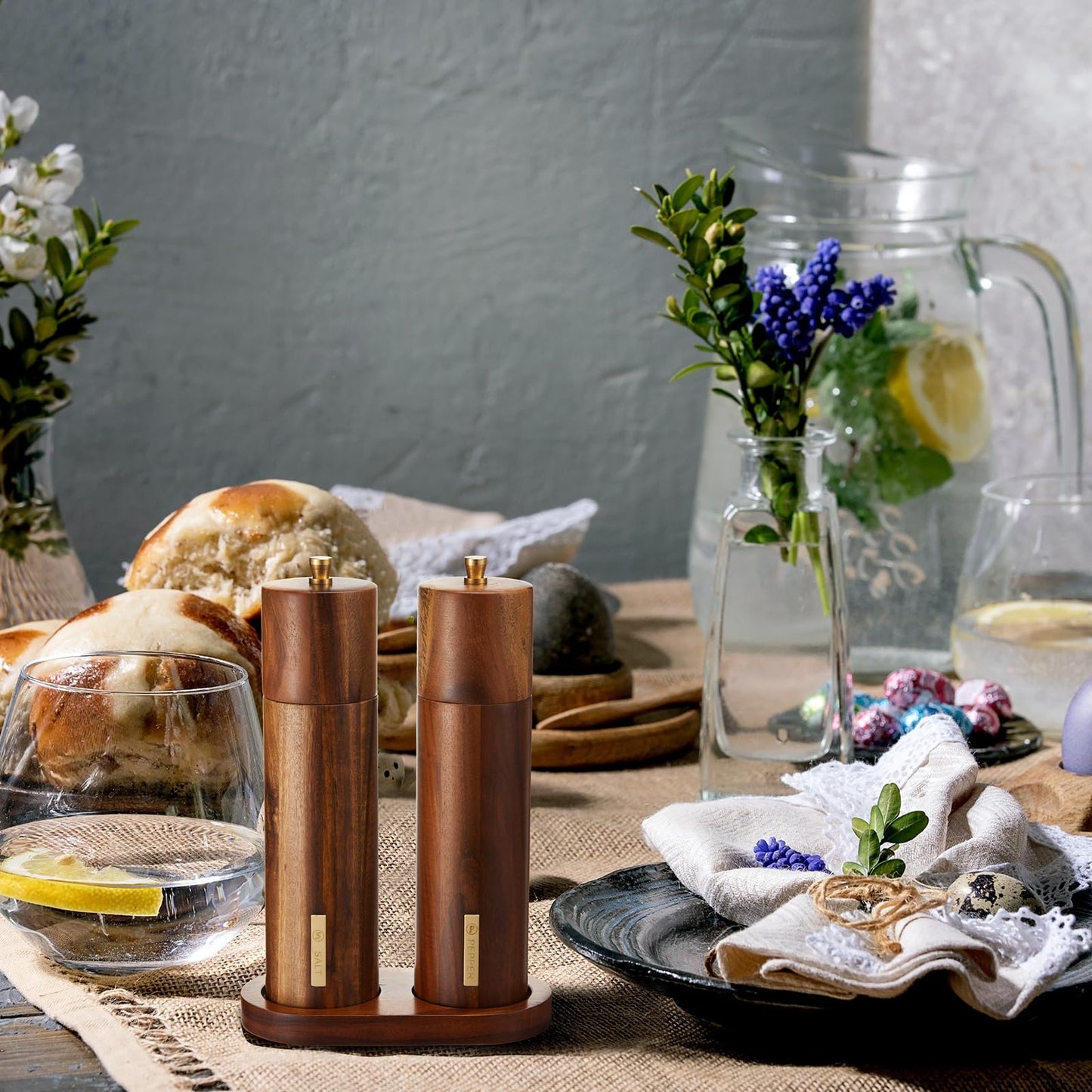 LOYIM Wooden Salt and Pepper Grinder Set 8 Inch Manual Salt and Pepper Mill with Tray Adjustable Coarseness Refillable Wood Grinders with Gold Bottle Label for Kitchen Christmas Home Gift(Wood Color)
