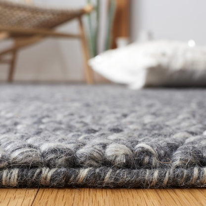 SAFAVIEH Area Rug 6x9 - Natura Collection - Dark Grey, Handmade Wool Blend, Textured Design, Ideal for Living Room, Bedroom, Dining Space (NAT620H)