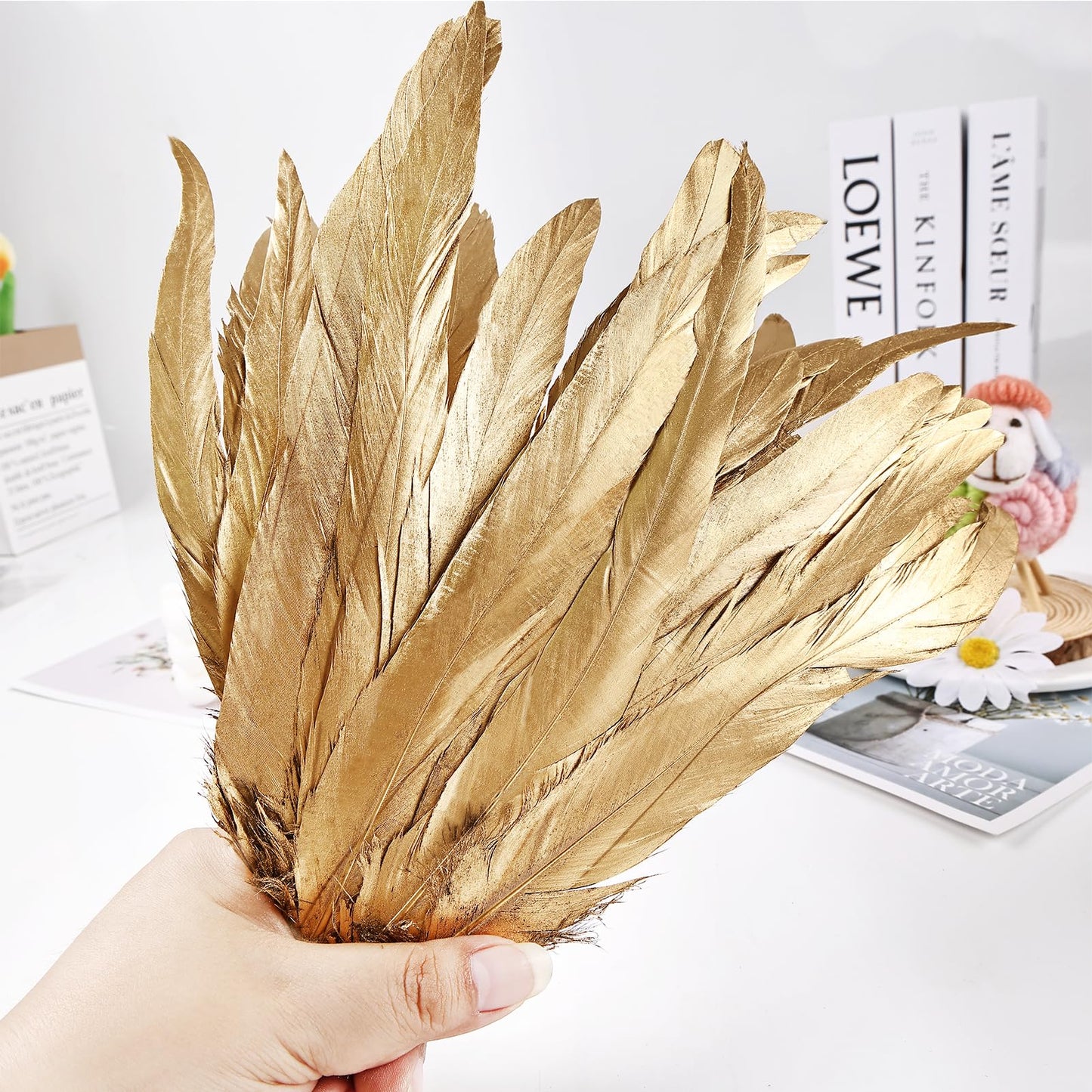 iHUFeather Natural Rooster Tail Feathers 50pcs 10-12inch Long Rooster Coque Tail Feathers Bulk for DIY Crafts Costume and Halloween Party Performances Decoration(Gold)