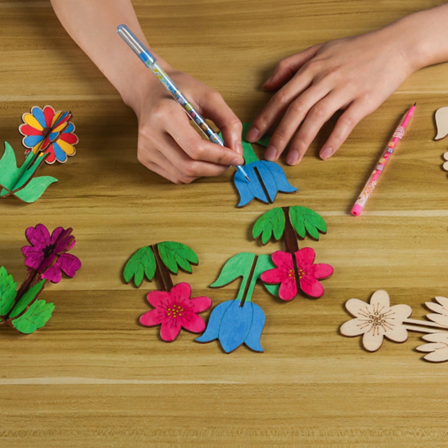 BENIMUS DIY 3D Flower Spring Wood Crafts to Paint, Spring Unfinished Wooden Slices for Craft, Flowers Ornaments for Painting Decorations (32 PCS)