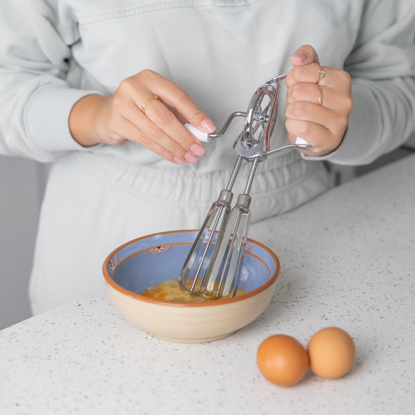 Fox Run Stainless Steel Manual Hand Mixer, White Retro Style Egg Beater, 10" x 5"