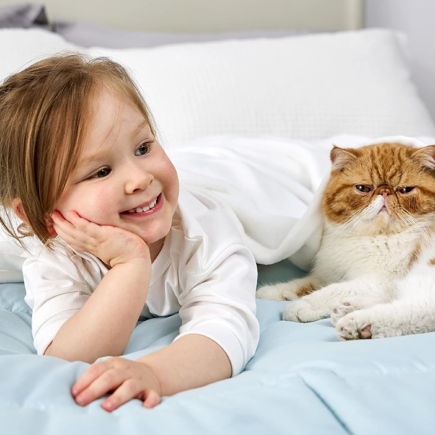 Bedsure GentleSoft Fleece Blanket - Cozy, Cute Throw for Kids | 43x55 Inches, White