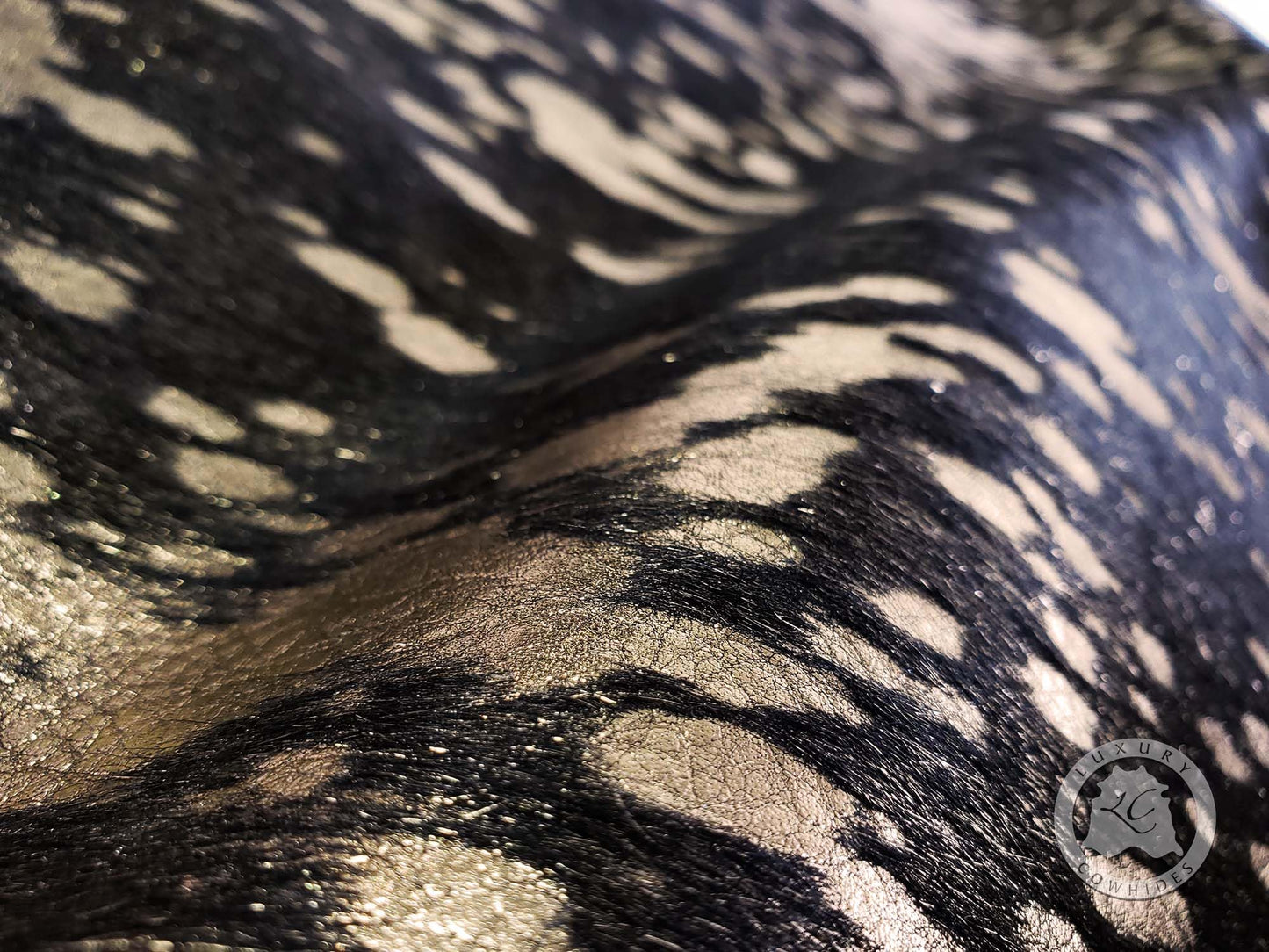 Sunshine Cowhides 100% Genuine Metallic Gold on Dyed Black Cowhide Rug - Modern Style Brazilian Animal Skin Rug & Floor Carpet for Living Room, Bedroom, Kitchen & More - Large (6x7-8ft)