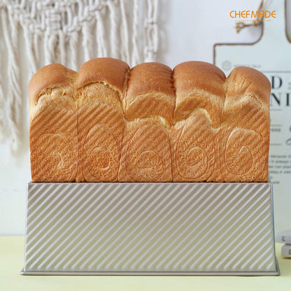 CHEFMADE Commercial Pullman Loaf Pan with Lid, 2.2Lb Dough Capacity Non-Stick Rectangle Corrugated Carbon Steel Bread Toast Mold with Cover for Baking Bread Dishwasher Safe (Champagne Gold)