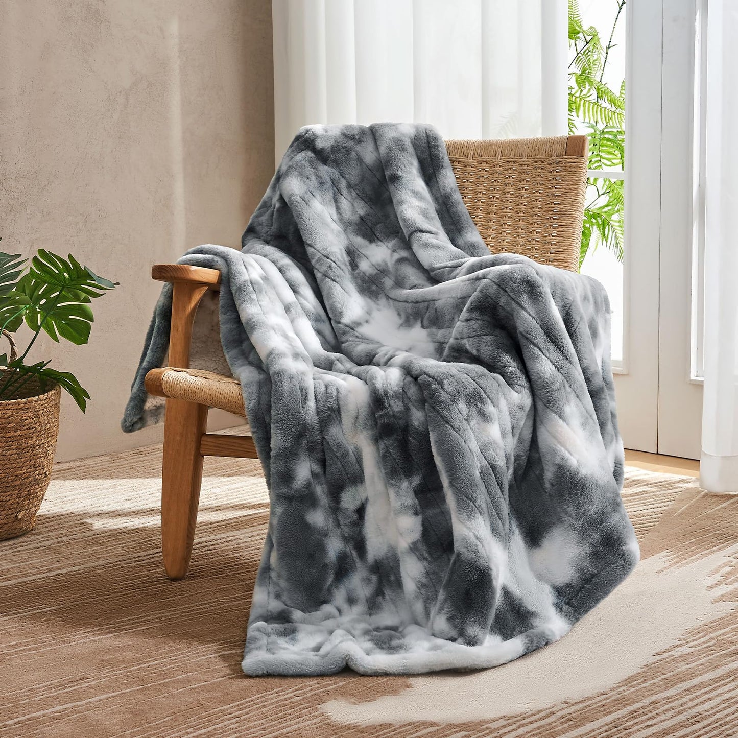 Electric Heated Blanket 50"x60",Luxury Grey Faux Fur Electric Throw Blanket,Fast Heating Soft Fluffy Thick Electric Blanket with 6 Heating Levels & 12H Auto Off