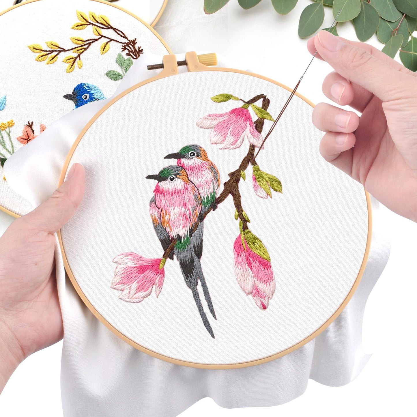 ERKOON 4 Sets Embroidery Kit for Beginners,Hummingbird and Flower Cross Stitch Set for Include Embroidery Cloth Hoops Threads for Craft Lover Hand Stitch (Flowers and Birds)