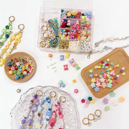 DIY Bag Charm Kit Keychain Makinhg Kit Acrylic Keychain Charms 865pcs Jewerly Making Kit Birthday Gift, Phone Charm Gift for Girls and Boys Friendship Bracelet Kit