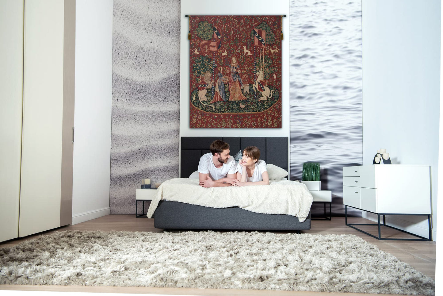 C Charlotte Home Furnishings Inc Smell Lady and the Unicorn Belgian Tapestry Wall Hanging | Viscose Cotton and Polyester Blend Wall Art | 82 in. x 60 in | Home Decor Accents