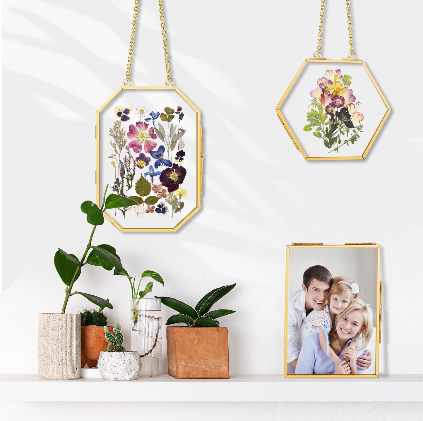 BABUFINE Pressed Flower Frames with Tweezers, Wall Hanging Double Glass Picture Frames with Chain for Dried Flowers Plants Wall Decor,Only Frame (Gold-3PCS)