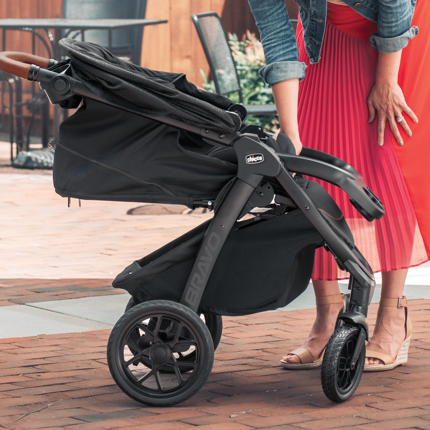 Chicco Bravo Primo ClearTex 3-in-1 Trio Travel System, Bravo Primo Quick-Fold Stroller with KeyFit Max Zip ClearTex Infant Car Seat and Base, Somerset/Black
