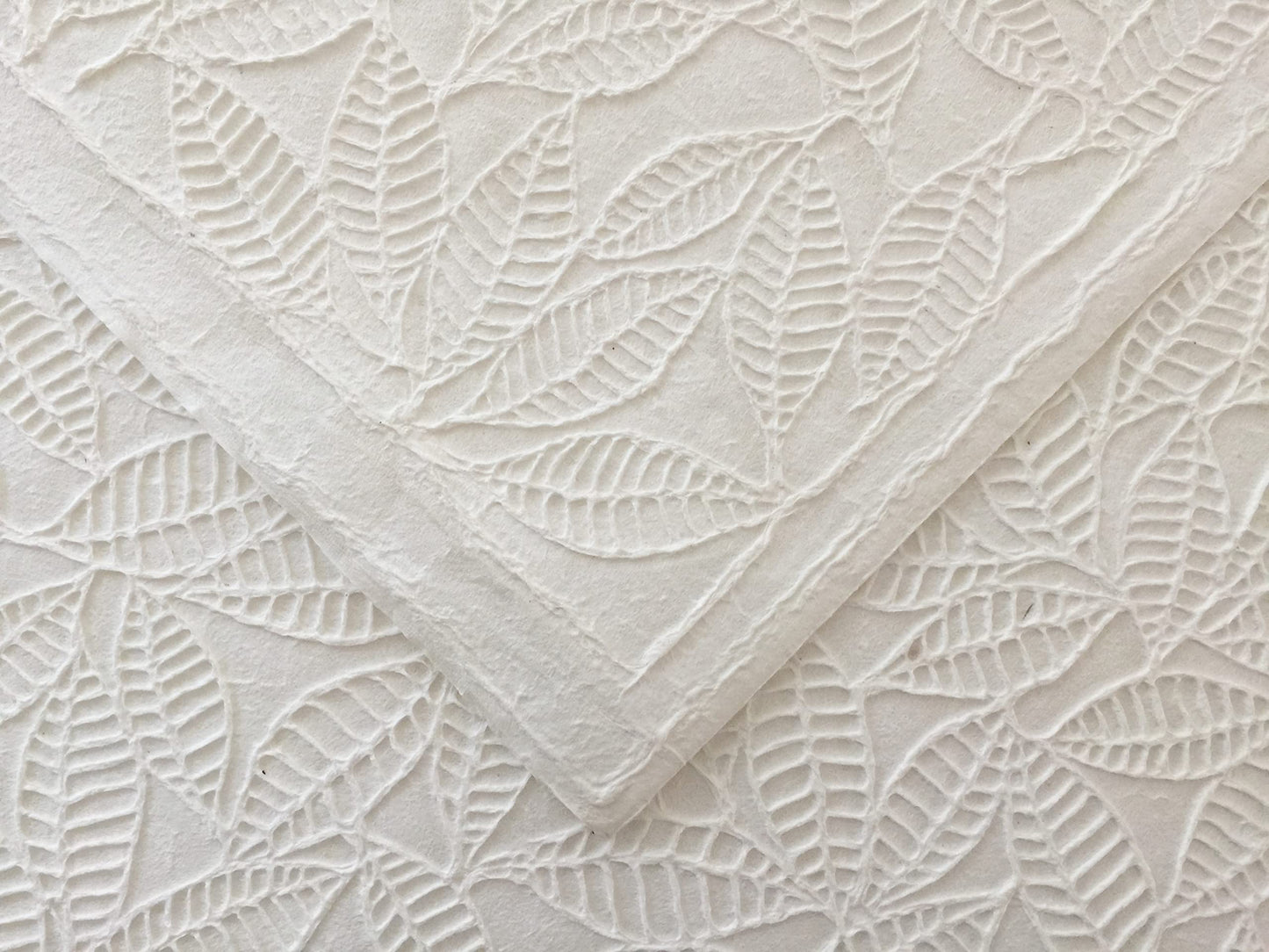 MULBERRY PAPER, EMBOSSED LEAVES, WHITE MULBERRY PAPER SHEET