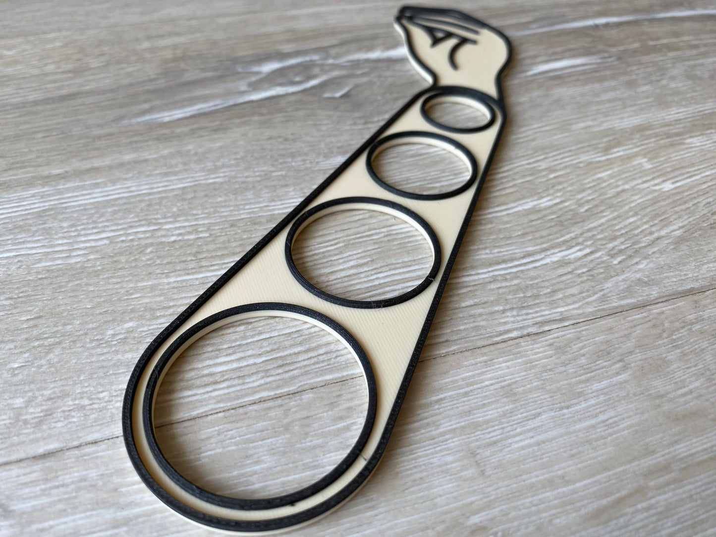 Italian Hand Gesture Spaghetti Portion/Measure Tool - Accurate Pasta Serving Size Guide, Unique Kitchen Gadget, Pasta Portion Tool