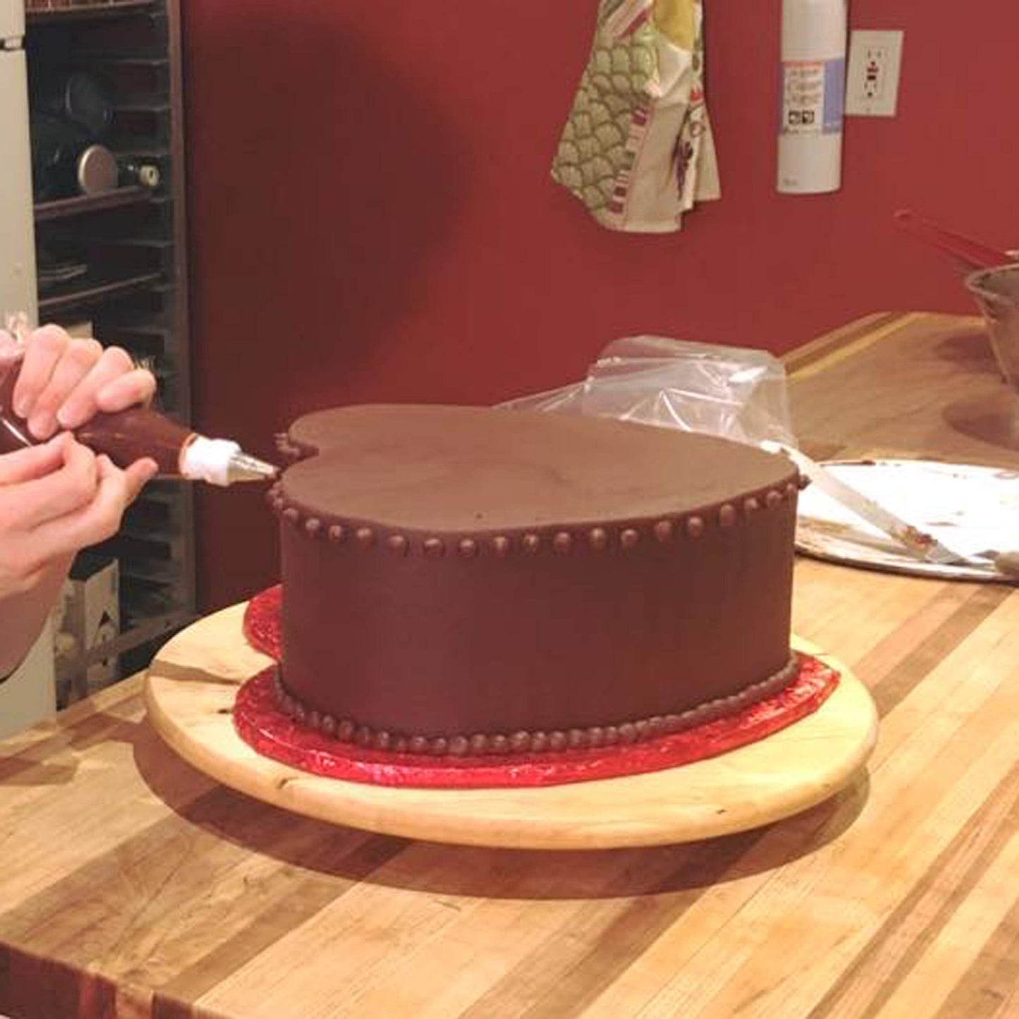 CAKESAFE – 2-6.25” Heart Shaped Clear ¼” Acrylic Disks – Perfect Icing Tool to Smooth the Buttercream on Your Cakes