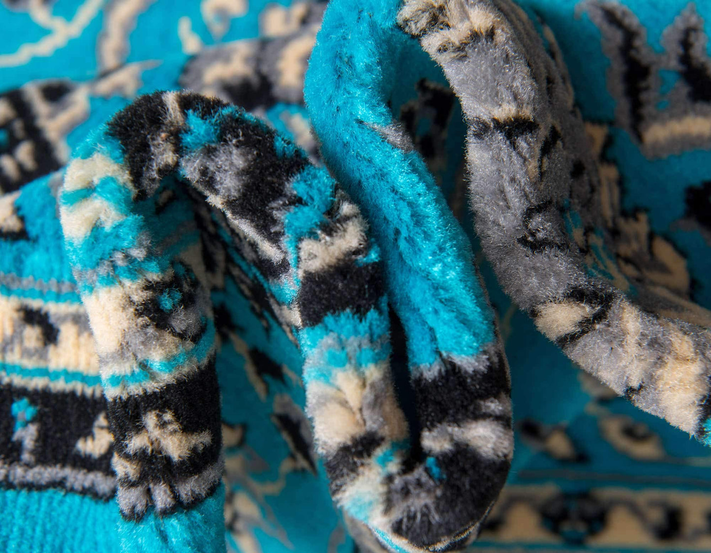 Unique Loom Sialk Hill Collection Area Rug - Washington (9' 10" x 13' 1" Rectangle, Turquoise/ Black)