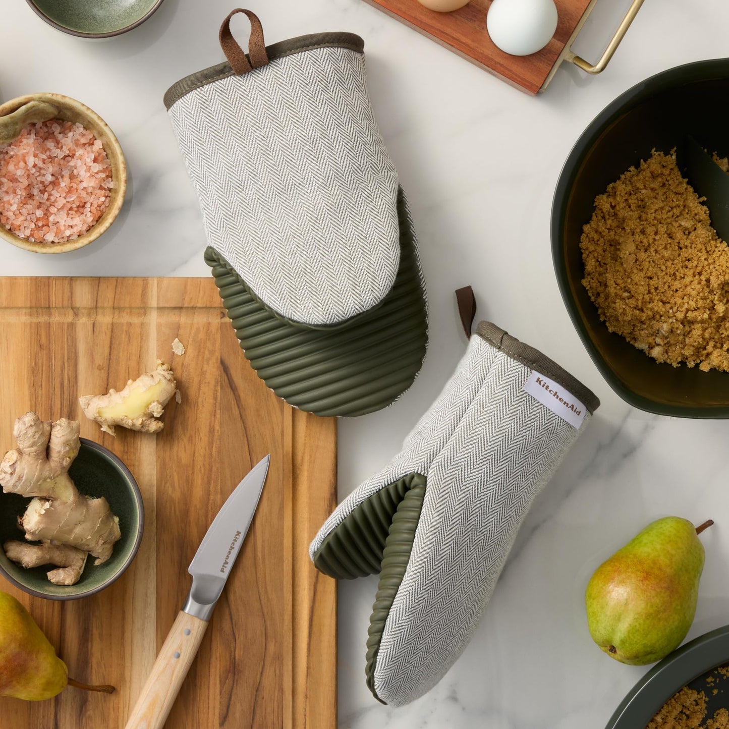 KITCHENAID® Evergreen Design Series Herringbone Ribbed Soft Silicone Mini Oven Mitts 2-Pack Set, Heat Resistant up to 500°F, Flexible & Waterproof, Deep Forest Green, 5.5"x9"