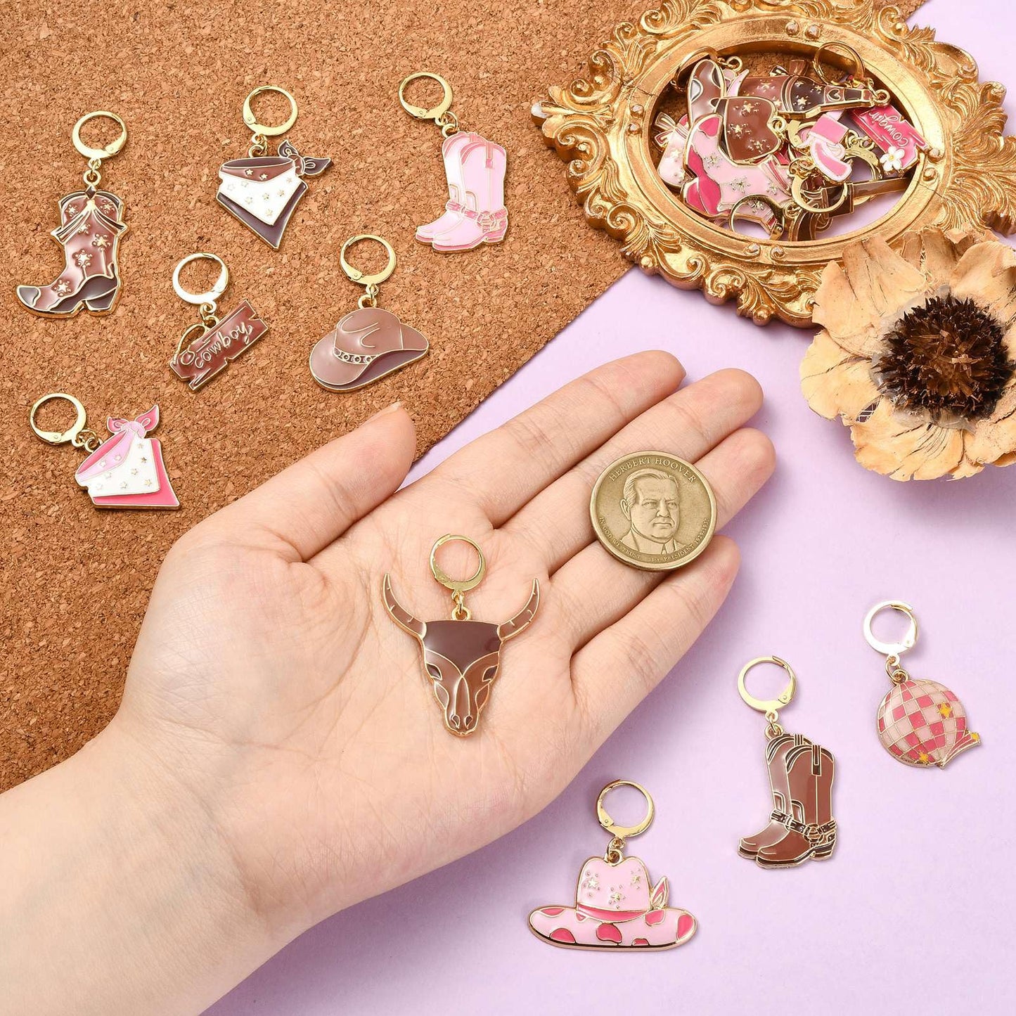 KitBeads 20Pcs 2 Colors Enamel Cowboy Charms Pink Brown Western Hat Broots Locking Stitch Markers for Weaving Sewing Quilting Jewelry Making