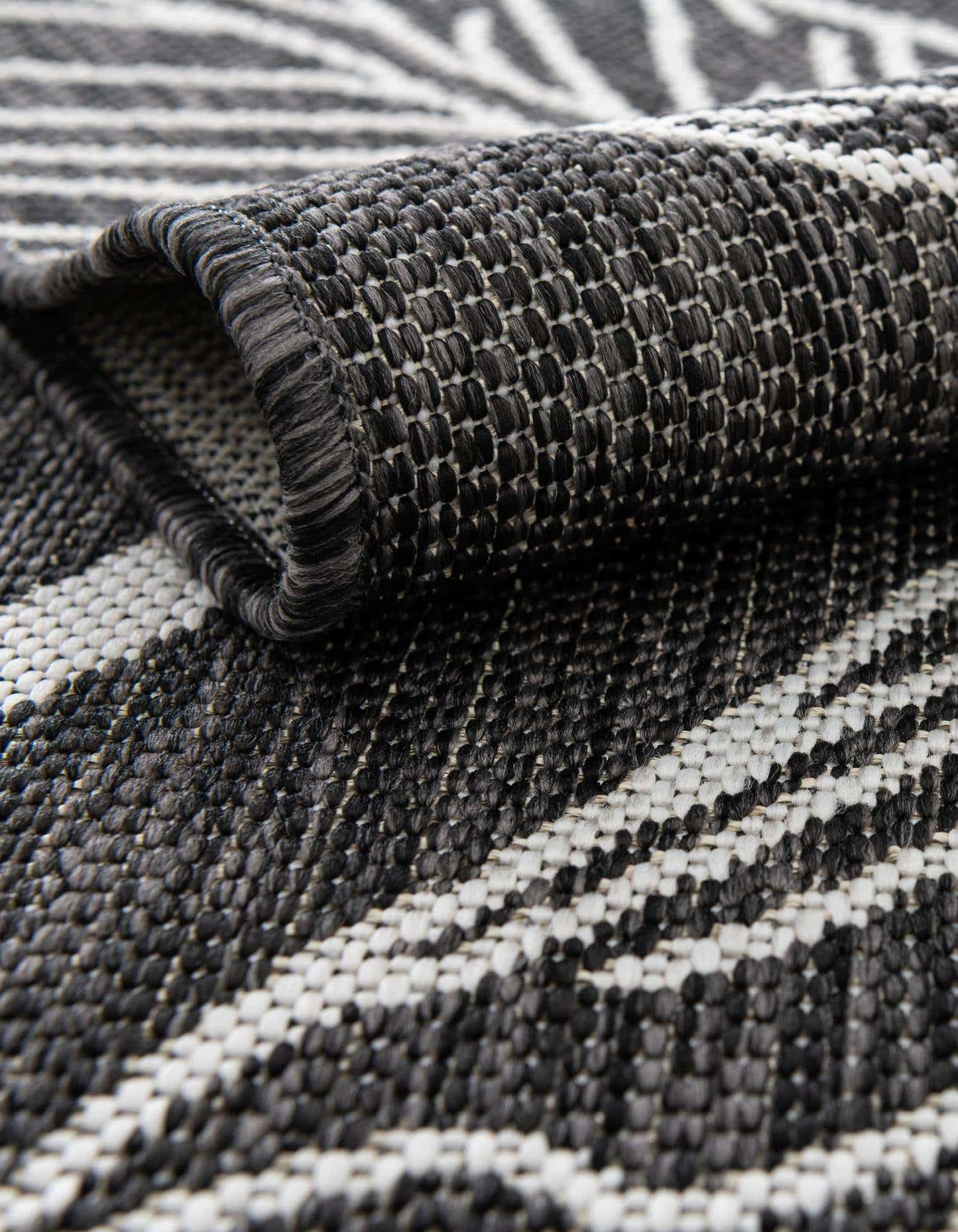 Unique Loom Outdoor Botanical Collection Area Rug - Leaf (10' 8" Square, Ivory Charcoal)