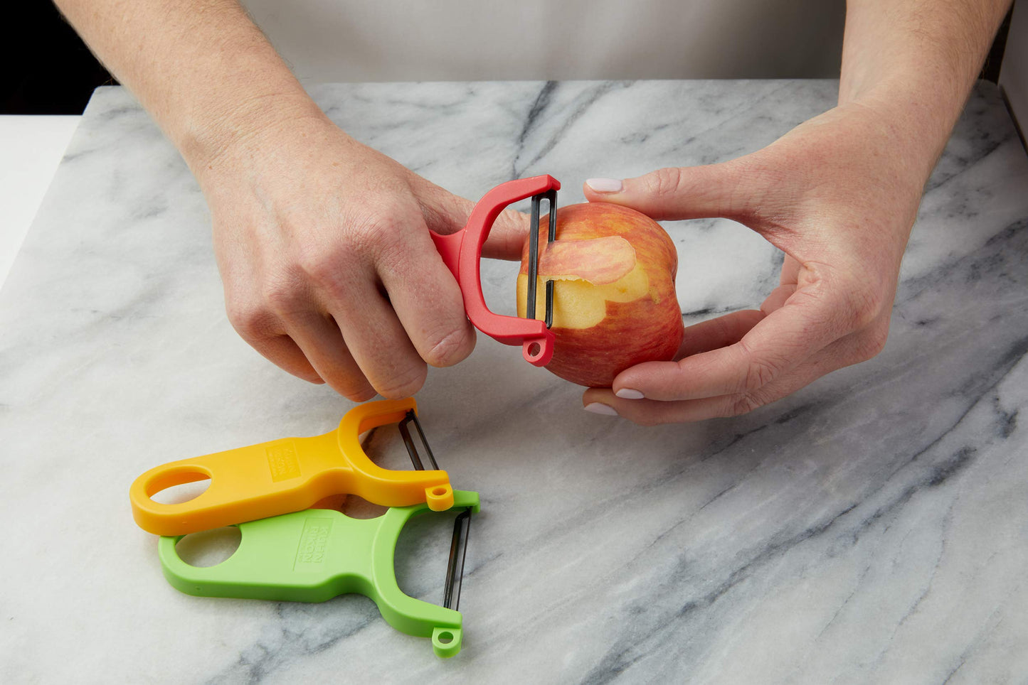 Kuhn Rikon Original Swiss Translucent Peeler Set, 4-Inch, Red/Green/Yellow