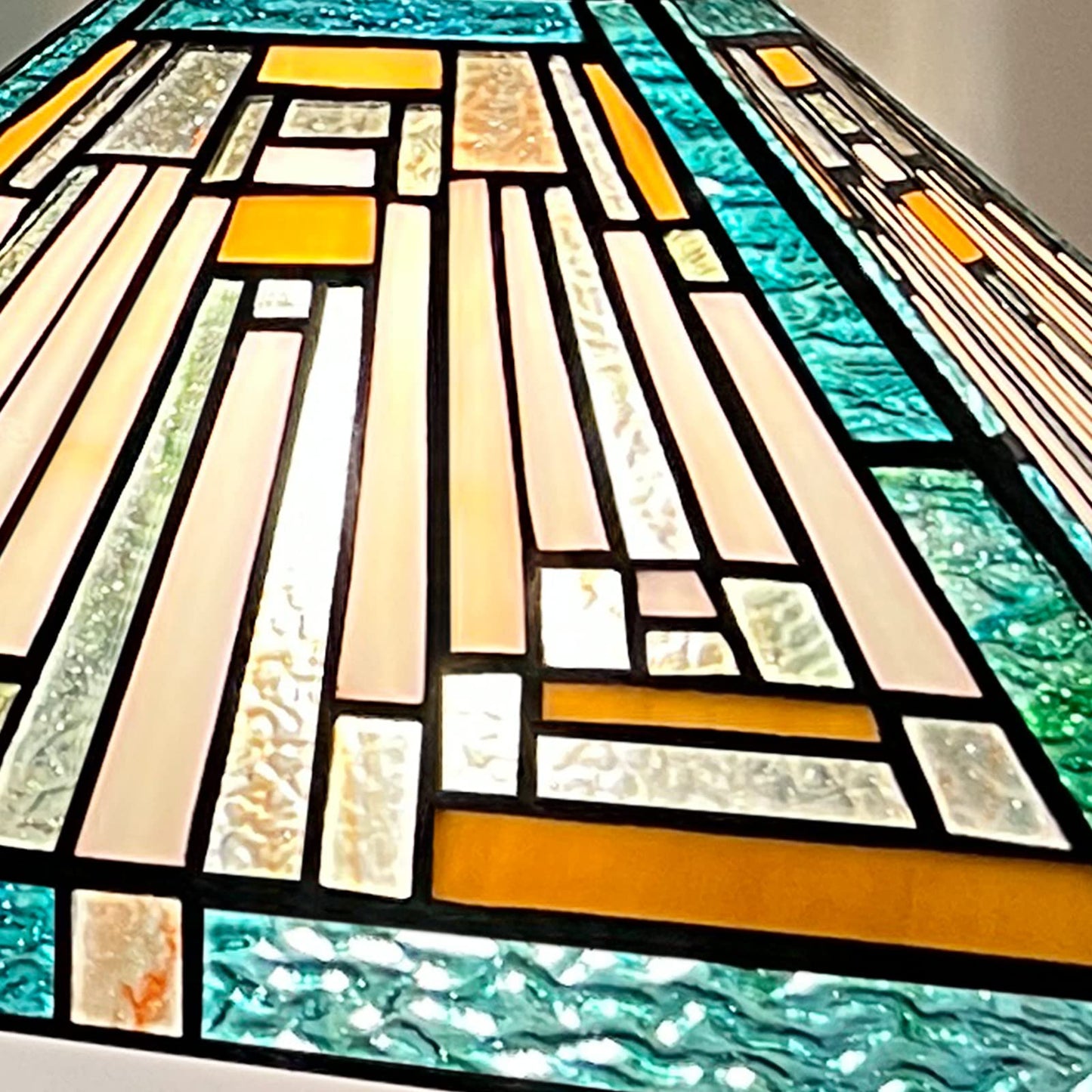 Capulina Tiffany Lamp Stained Glass Pool Table Light Chandelier 3-Lights 12 Inches Wide Amber Green Antique Mission Tiffany Style Pendant Light for Dining Room Kitchen Island Pool Table Hall Farmhouse