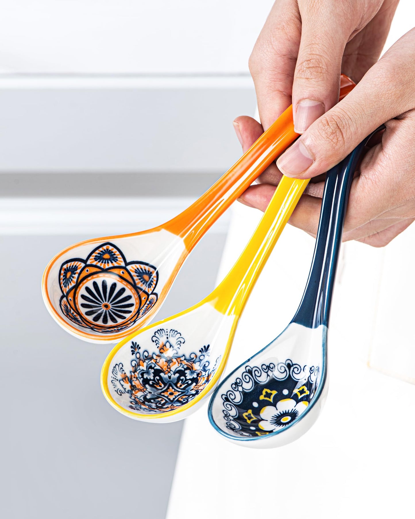 Asian Soup Spoon Set of 6 – Boho Ceramic Ramen Spoon with Long Handle, Deep Soup Spoons for Japanese Ramen, Pho, Dumplings, Miso, Wonton – Dishwasher Safe