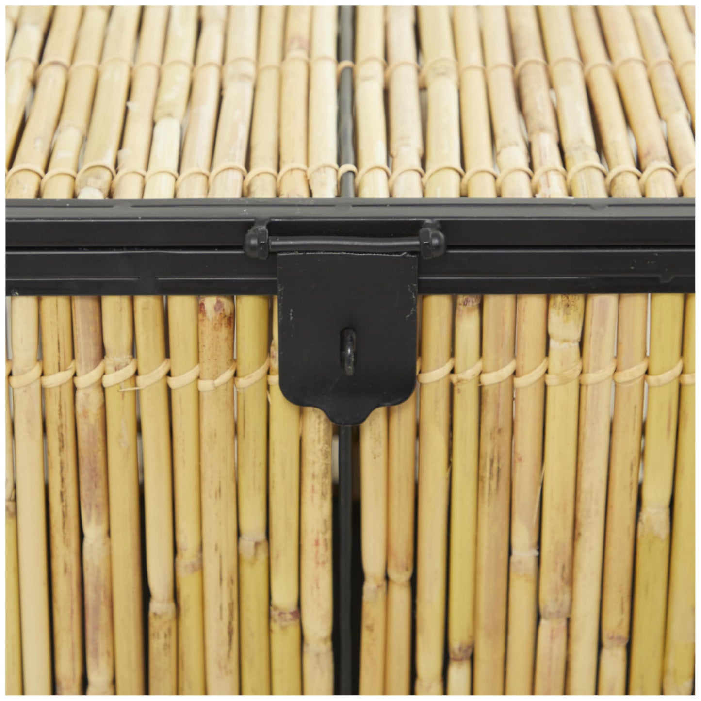 Deco 79 Rattan Handmade Decorative Trunk Nesting Decorative Large Boxes, Set of 3 Storage Trunks 25", 21", 18"W, Light Brown