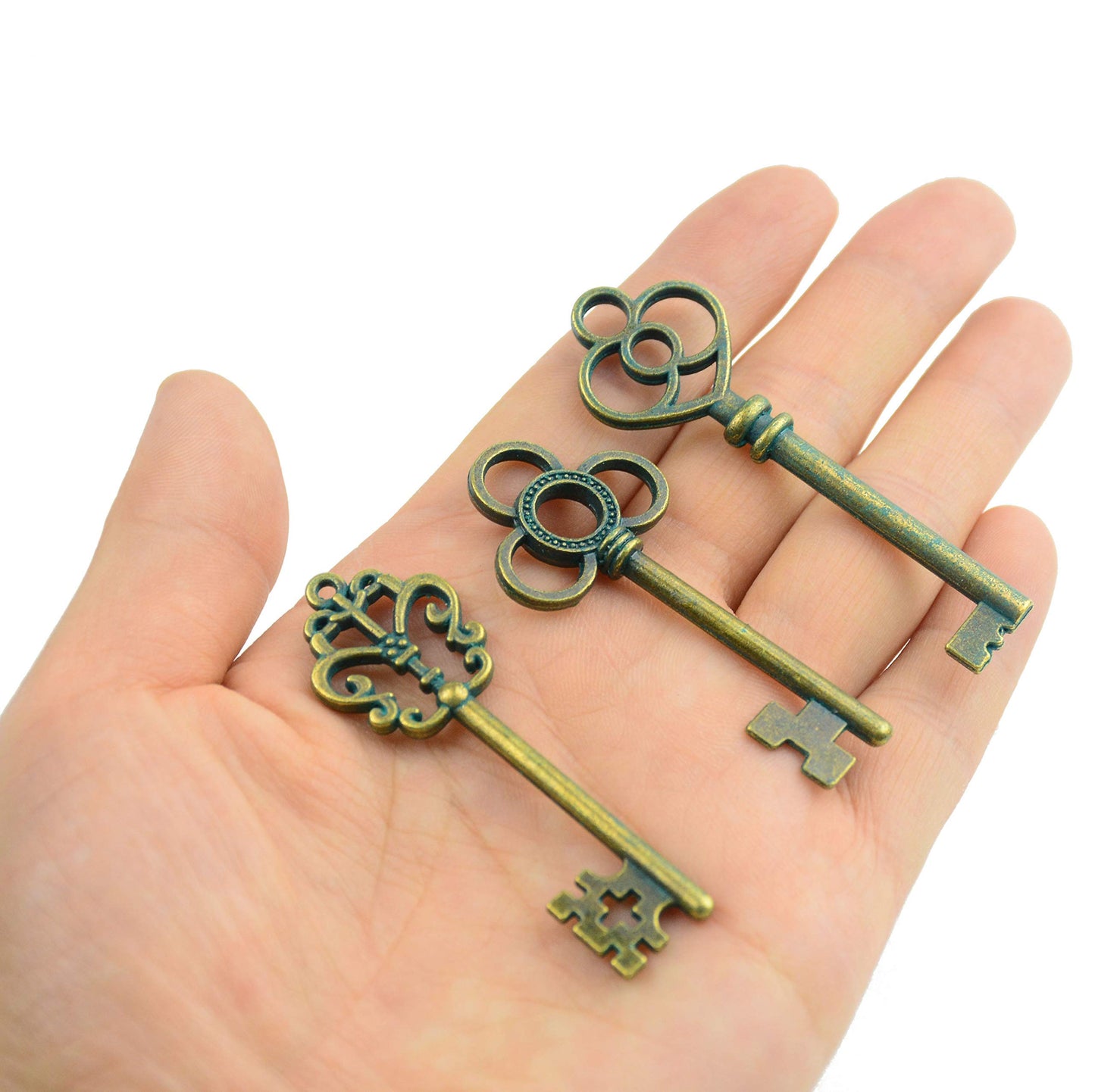 Aokbean 30 pcs Skeleton Keys 100 pcs Tassel for Diy Crafts
