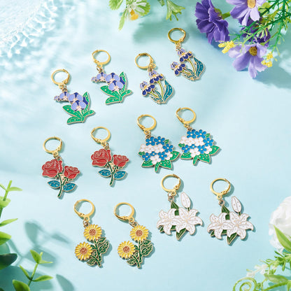 Magibeads 12Pcs Crochet Stitch Markers Alloy Enamel Flower Pendants with Brass Clasps Golden Flower Charms Stitch Markers for Crocheting Knitting Notions Sewing Knit Zipper Pull DIY Supplies