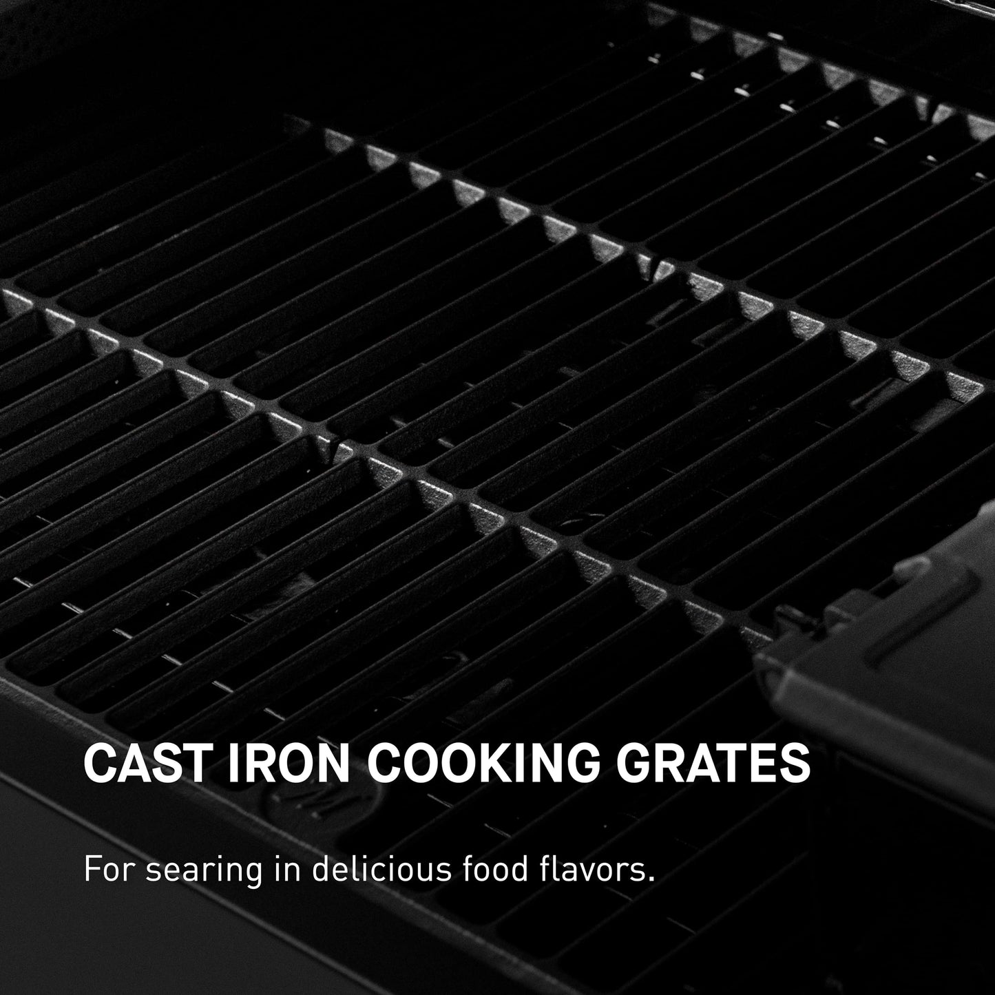 Masterbuilt AutoIgnite 545 Digital Charcoal Grill and Smoker Combo for Easy Grilling, Digital Control, App, Sear Plate, Mini Hopper and 545 BBQ Cooking Square In. in Black