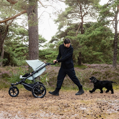 Thule Urban Glide 3 Single Child All-Terrain Stroller, Lightweight, Air-Filled Tires & Suspension, Integrated Hand Brake