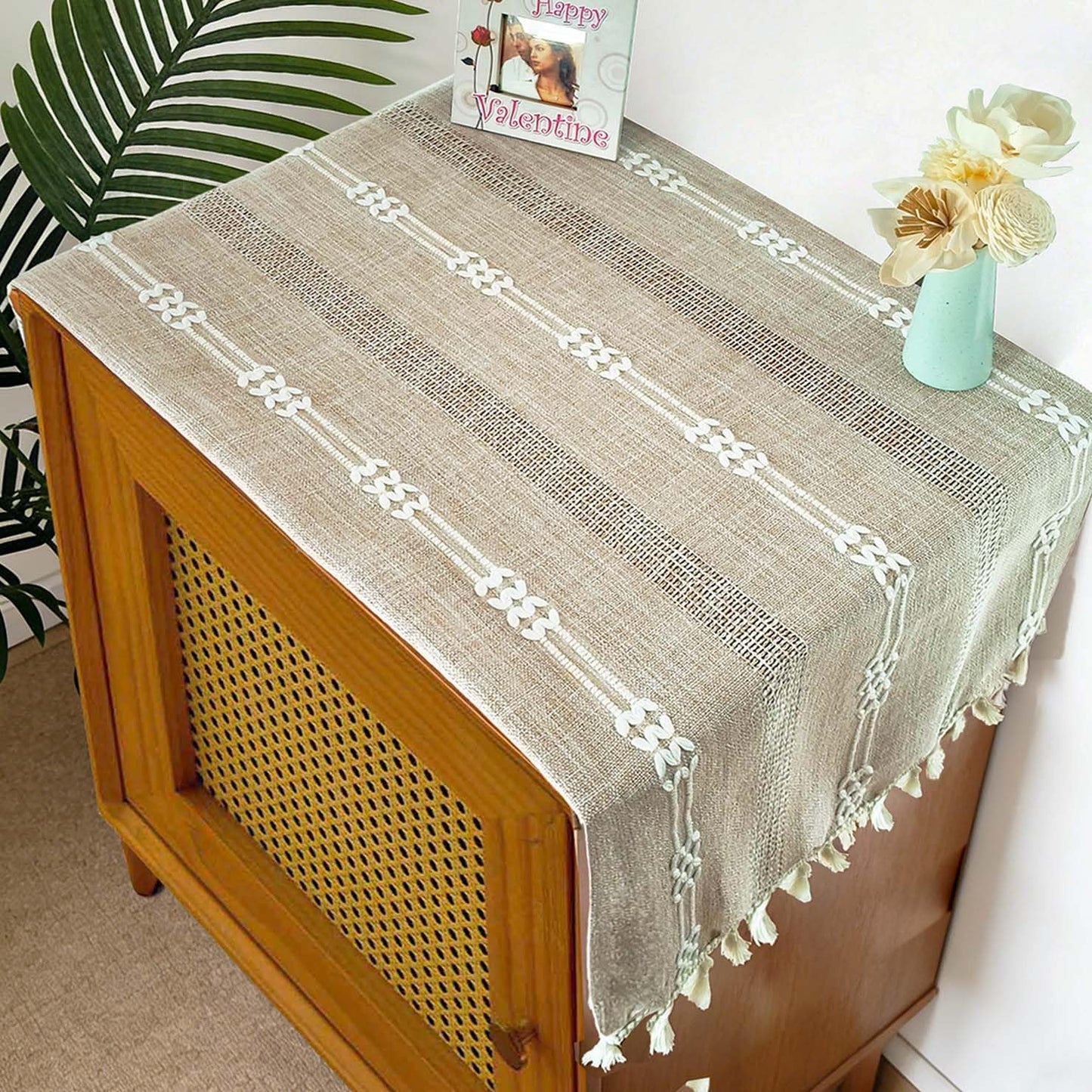 15.735.4 Inch Bedside Tablecloth for Nightstand Cover, Bedside Table Cloth for End Bed Side Dresser Table TV Stand
