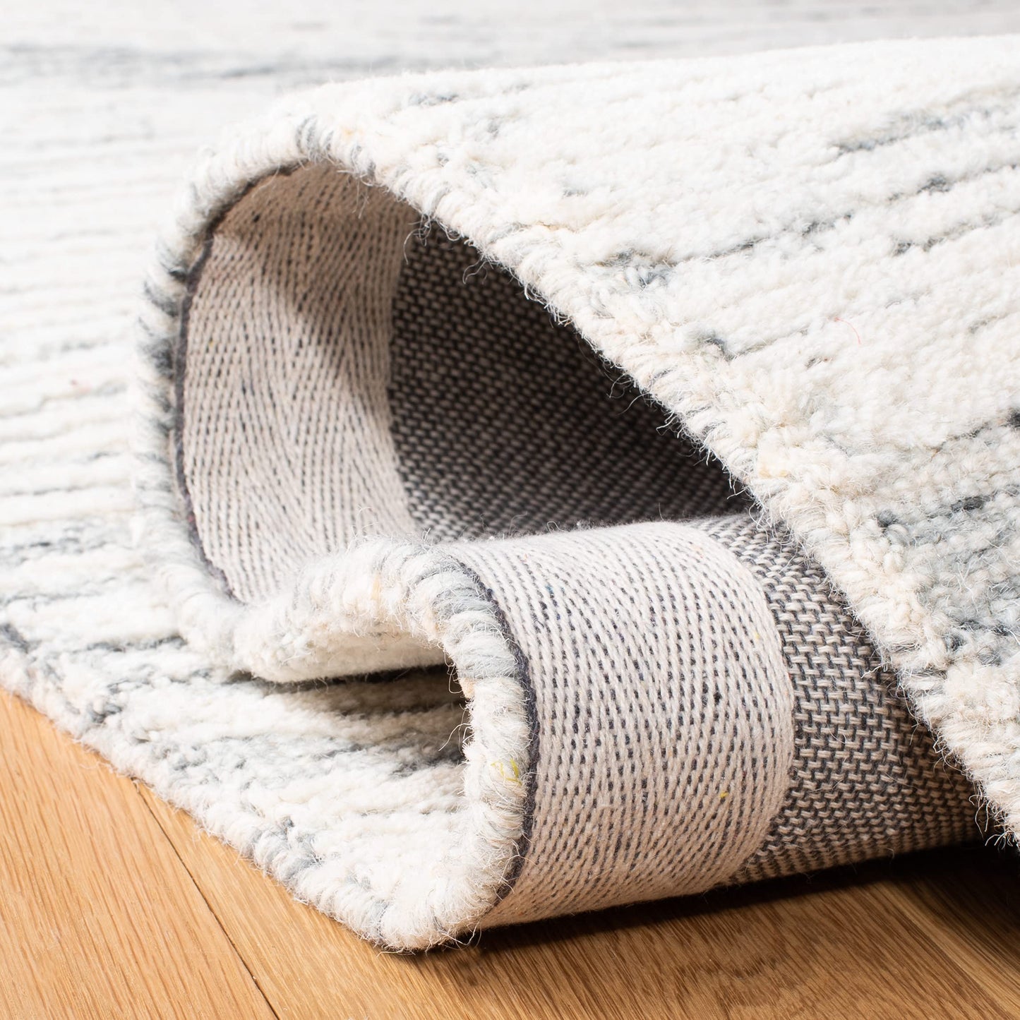SAFAVIEH Metro Collection 8' x 10' Dark GreyIvory MET995H Handmade Premium Wool Living Room Dining Bedroom Area Rug