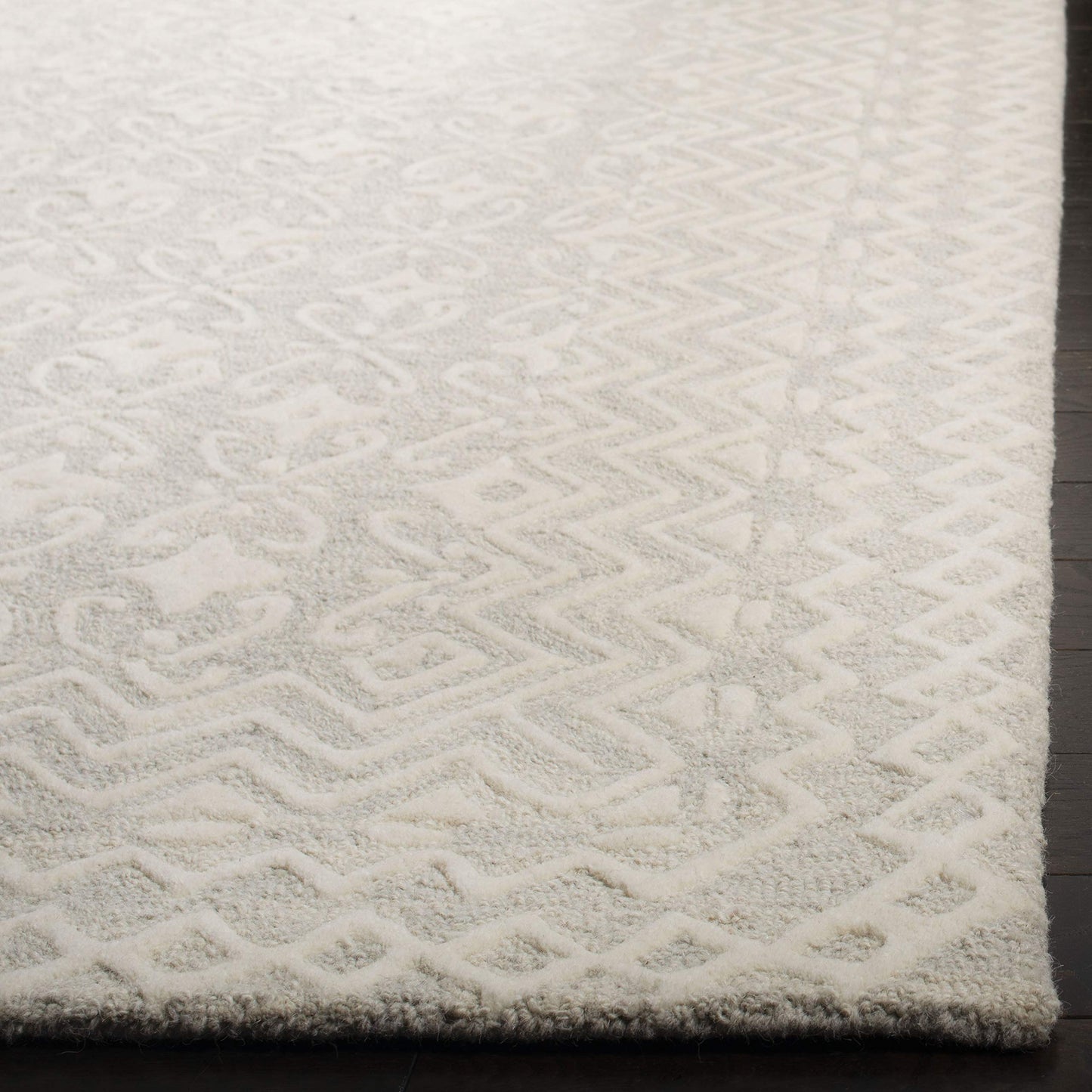 SAFAVIEH Blossom Collection Area Rug - 6' x 9', Grey & Ivory, Handmade Wool, Ideal for High Traffic Areas in Living Room, Bedroom (BLM114F)