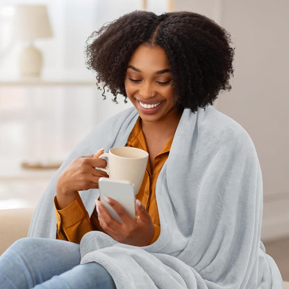Utopia Bedding Fleece Blanket - Ultra Soft King Size Light Grey (90x102 Inches) | Cozy All-Season Microfiber Decor