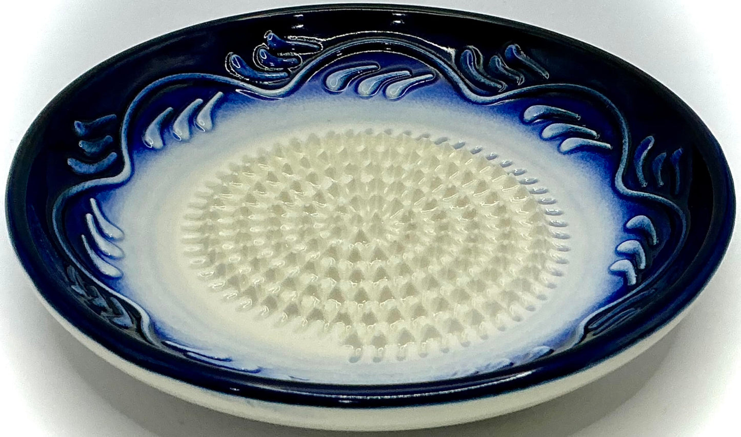 BonCera, All-in-one Premium Ceramic Garlic Grater Plate 4-Piece Set - Dark Blue Floral Edge Design - For Garlic, Ginger, Chocolate, and more! - Comes with 5" Plate, Peeler, Brush, and Stand