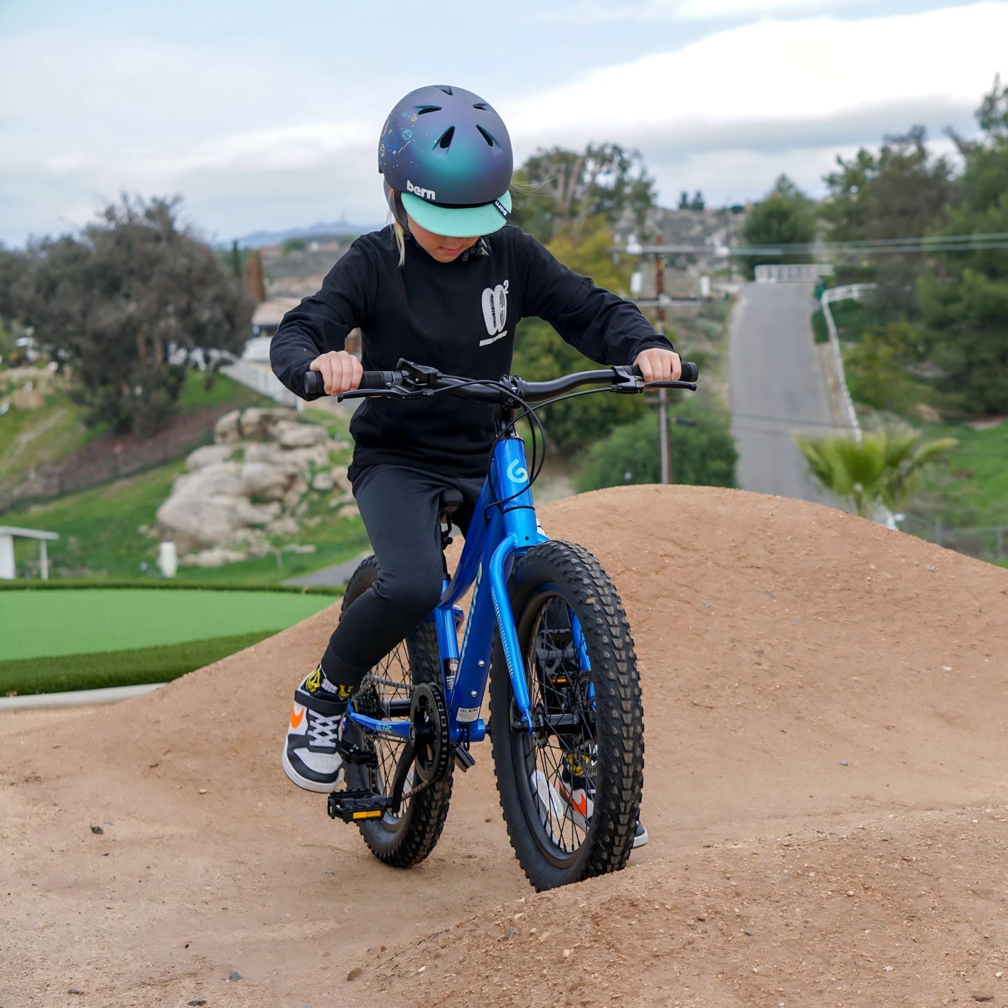 Glerc Mars Kids Mountain Bike, 24 Inch Fat Tire Bike for Teen Ages 8-14 Year Old, Bicycle with 2.8-Inch Wide Tires and 6 Speed Drivetrain, Blue