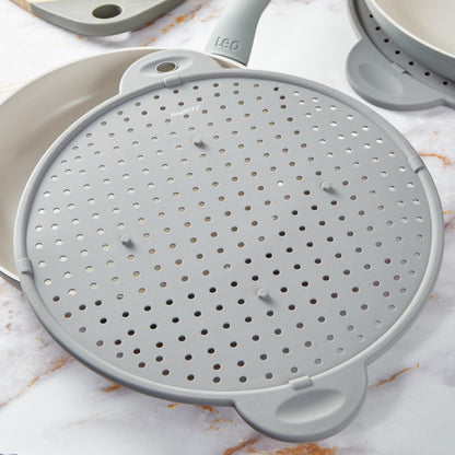 BergHOFF Essentials Heat-Resistant Silicone Splatter Screen 11", Multifunctional, Grease Straining, Cooling Rack, Prevent Burns, Grey