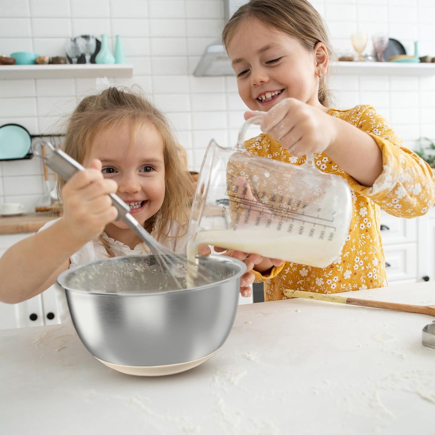 KITEISCAT Stainless Steel Mixing Bowls with Lids – Set of 5 Large Nesting Metal Bowls for Kitchen, Baking, Cooking, Food Prep & Storage, Non-Slip Base, Dishwasher Safe,Khaki